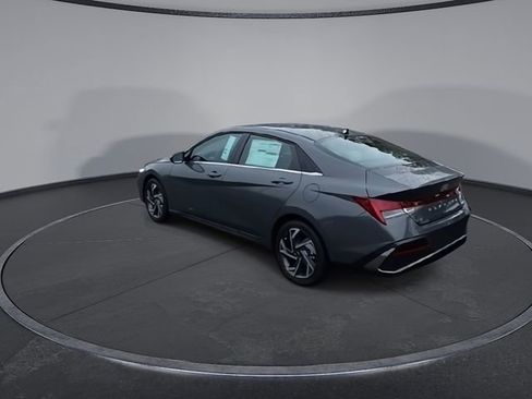 New 2026 Hyundai Elantra Limited FWD image 7
