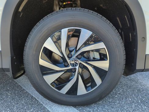 New 2026 Volkswagen Tiguan S image 42