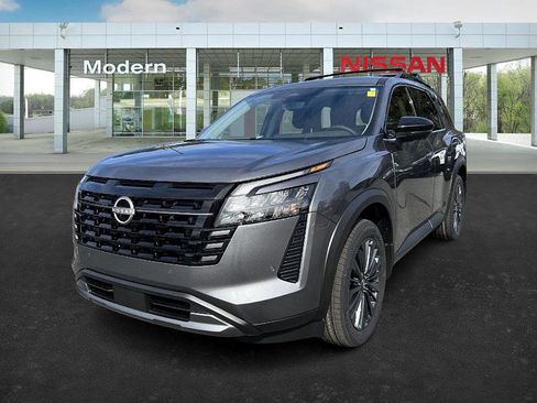 New 2026 Nissan Pathfinder SL image 1