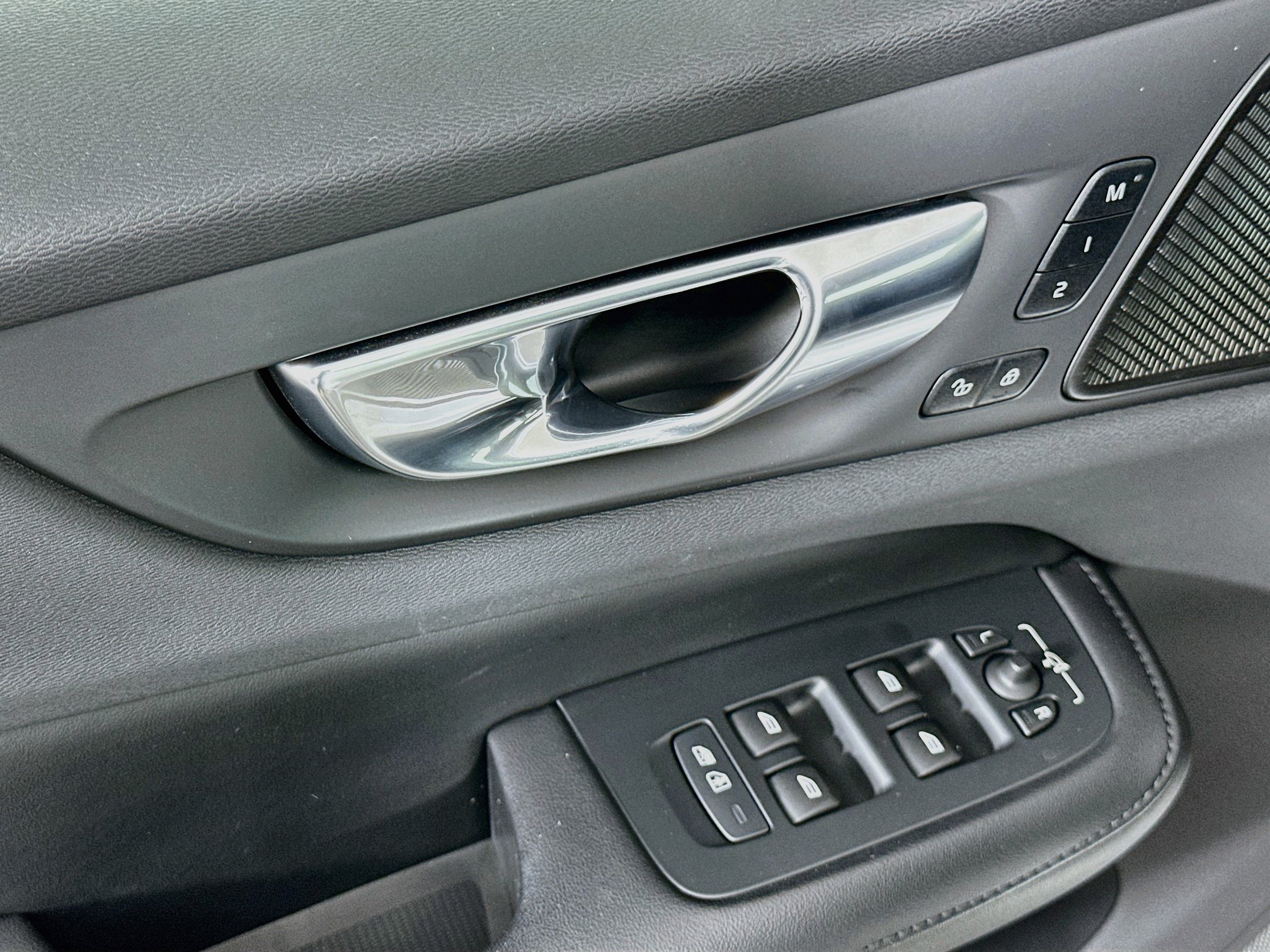 Used 2023 Volvo S60 B5 Plus w/ Climate Package AWD/4WD image 15