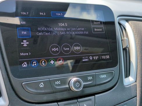 Used 2024 Chevrolet Malibu LT FWD image 15