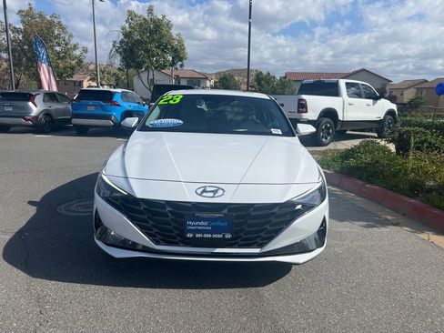 Certified 2023 Hyundai Elantra Limited FWD image 3