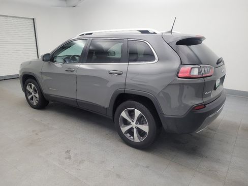 Used 2020 Jeep Cherokee Limited image 3