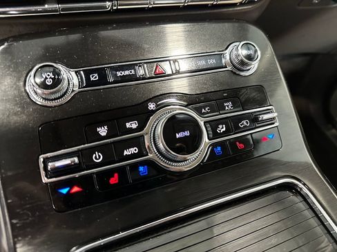 Used 2023 Lincoln Nautilus Reserve w/ Equipment Group 202A image 25