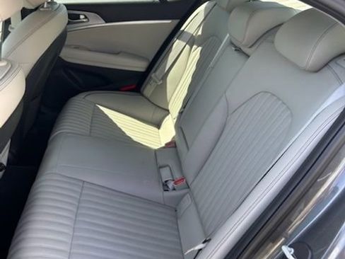 Used 2019 Genesis G70 2.0T Advanced w/ Elite Package image 9