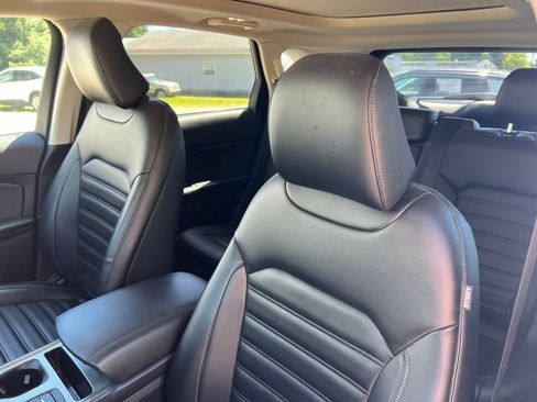 Used 2022 Ford Edge SEL w/ Convenience Package AWD/4WD image 14