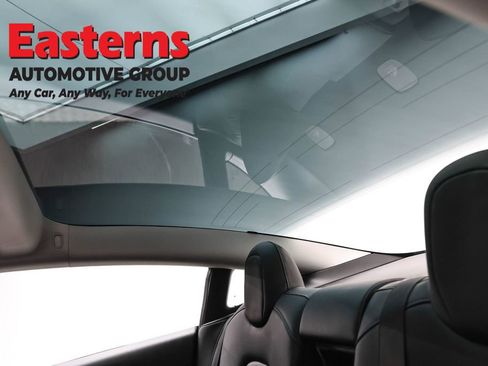 Used 2023 Tesla Model 3 Standard Range image 30