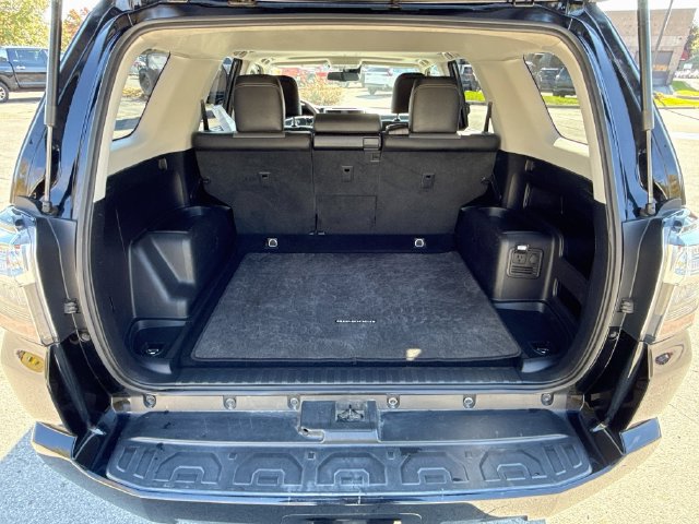 Used 2021 Toyota 4Runner SR5 Premium w/ Moonroof Package AWD/4WD image 27