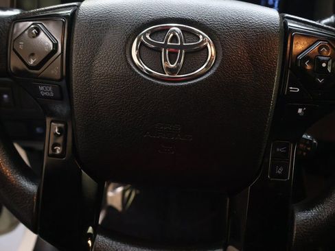 Used 2021 Toyota Tacoma SR image 18