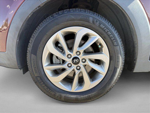 Used 2018 Hyundai Tucson SE w/ Cargo Package AWD/4WD image 24