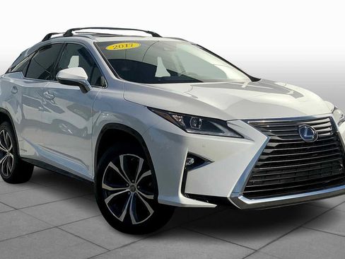 Used 2017 Lexus RX 450h AWD image 2