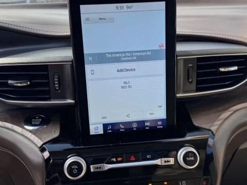 Used 2021 Ford Explorer Platinum w/ Equipment Group 601A AWD/4WD image 14