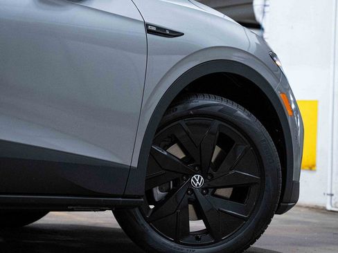 New 2025 Volkswagen ID.4 Pro S AWD/4WD image 6