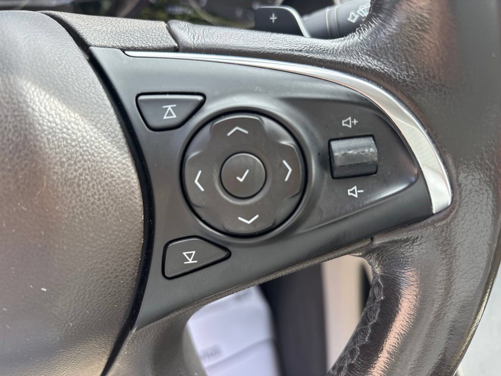Used 2017 Buick LaCrosse Essence w/ Sun and Shade Package FWD image 15