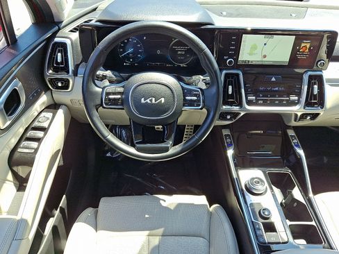 Certified 2023 Kia Sorento SX Prestige w/ Panoramic Sunroof Package AWD/4WD image 12