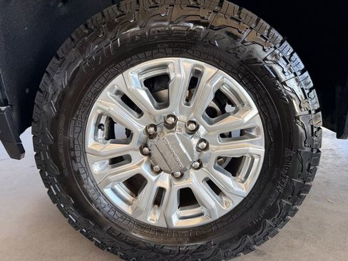 Used 2022 GMC Sierra 2500 Denali AWD/4WD image 45