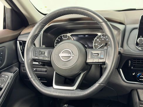 Used 2022 Nissan Rogue SL image 20