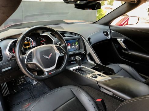 Used 2016 Chevrolet Corvette Z06 w/ 3LZ Preferred Equipment Group RWD image 2