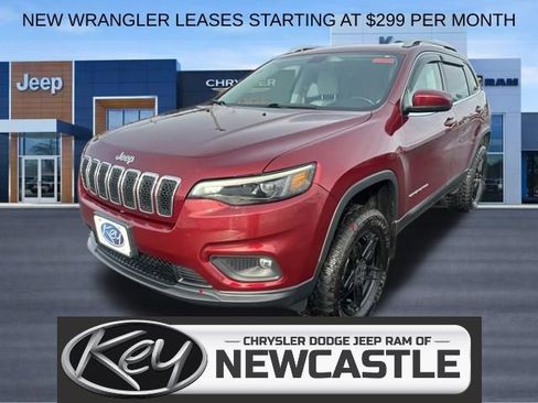 Used 2020 Jeep Cherokee Latitude Plus w/ Cold Weather Group AWD/4WD image 1