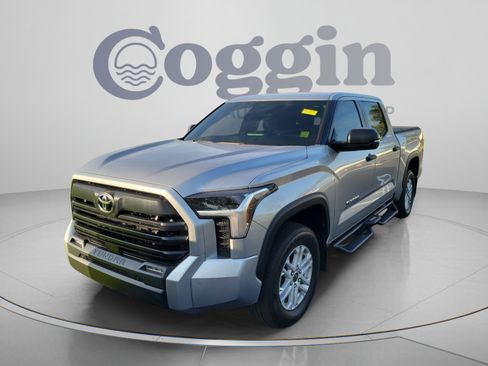Used 2024 Toyota Tundra SR5 w/ SR5 Convenience Package AWD/4WD image 2