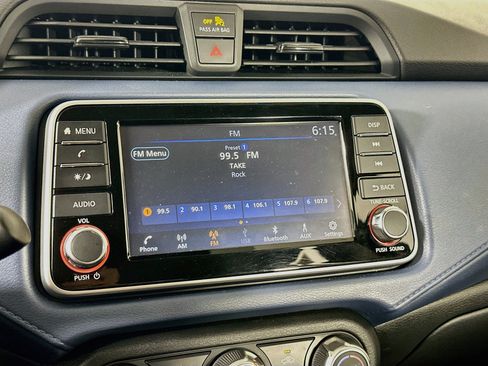 Used 2025 Nissan Versa SV w/ Trunk Package FWD image 18