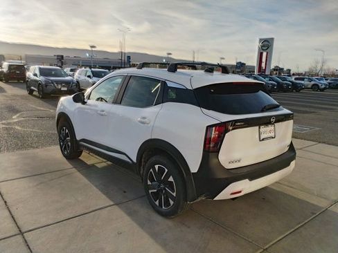New 2026 Nissan Kicks SV w/ SV Premium Package image 7