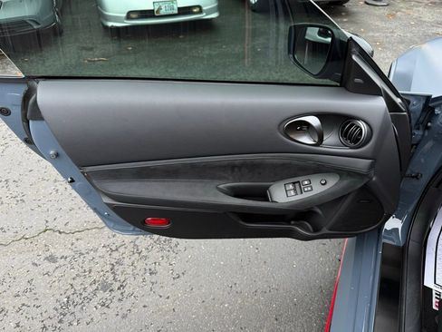 Used 2024 Nissan Z NISMO w/ Floor Mat Package image 14