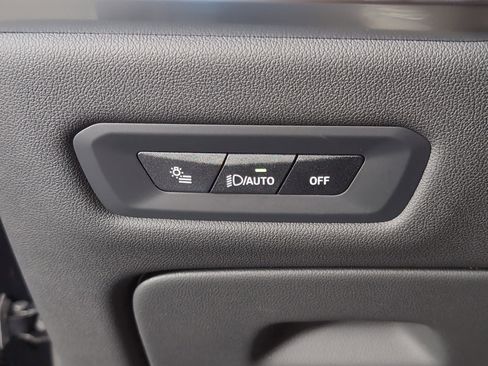 Used 2026 BMW X5 sDrive40i w/ Premium Package image 16