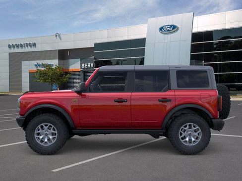 New 2025 Ford Bronco Badlands image 3