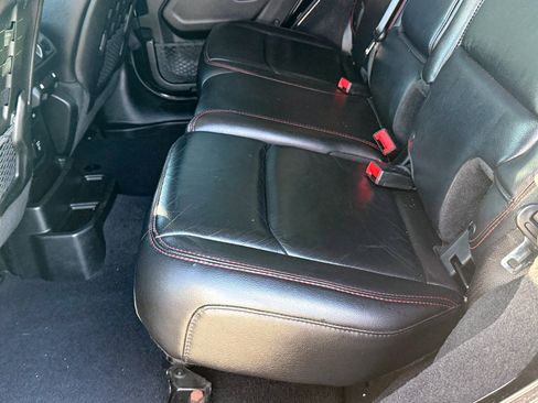 Used 2018 Jeep Wrangler Unlimited Rubicon w/ Steel Bumper Group image 20