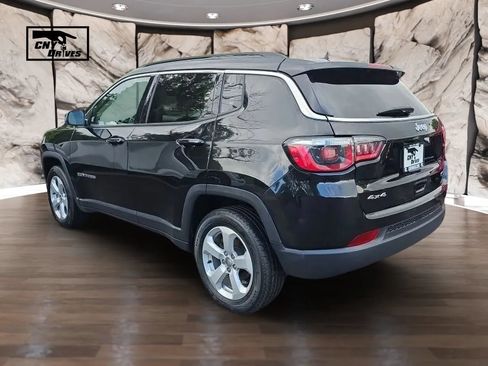 Used 2018 Jeep Compass Latitude w/ Popular Equipment Group AWD/4WD image 7