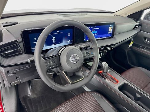 New 2026 Nissan Kicks SR image 9