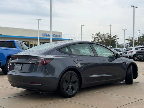 Used 2023 Tesla Model 3 Standard Range RWD image 5