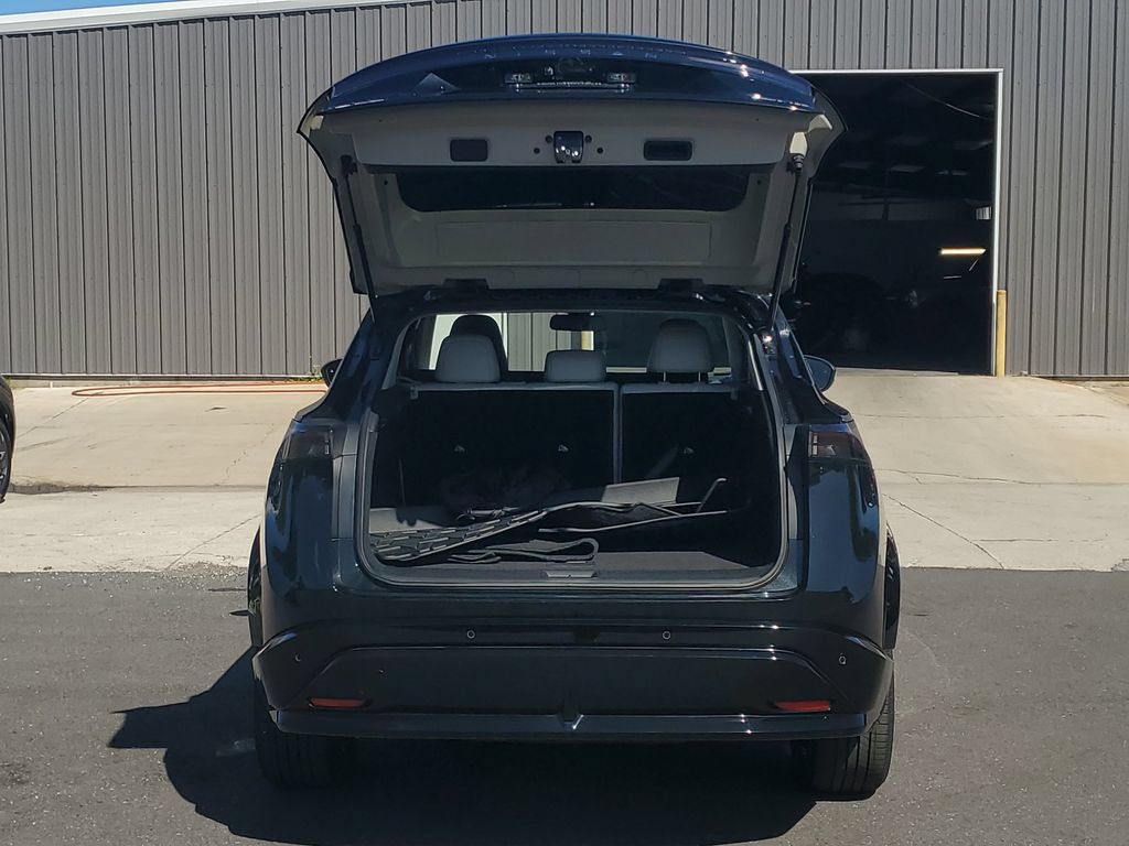 Used 2024 Nissan Ariya AWD image 13