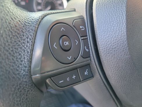 Used 2021 Toyota Corolla LE FWD image 24