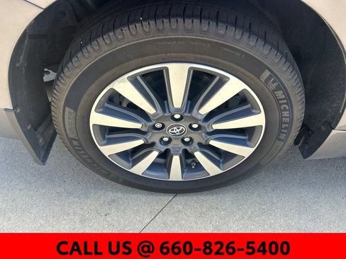 Used 2020 Toyota Sienna LE AWD/4WD image 6
