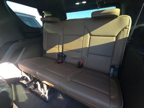 Used 2023 Chevrolet Tahoe High Country image 10