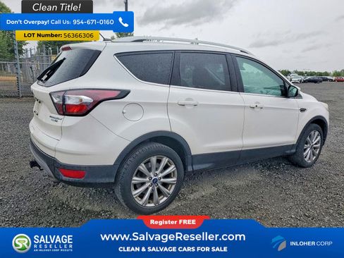 Used 2017 Ford Escape Titanium AWD/4WD image 4
