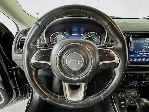 Used 2020 Jeep Compass Limited image 9
