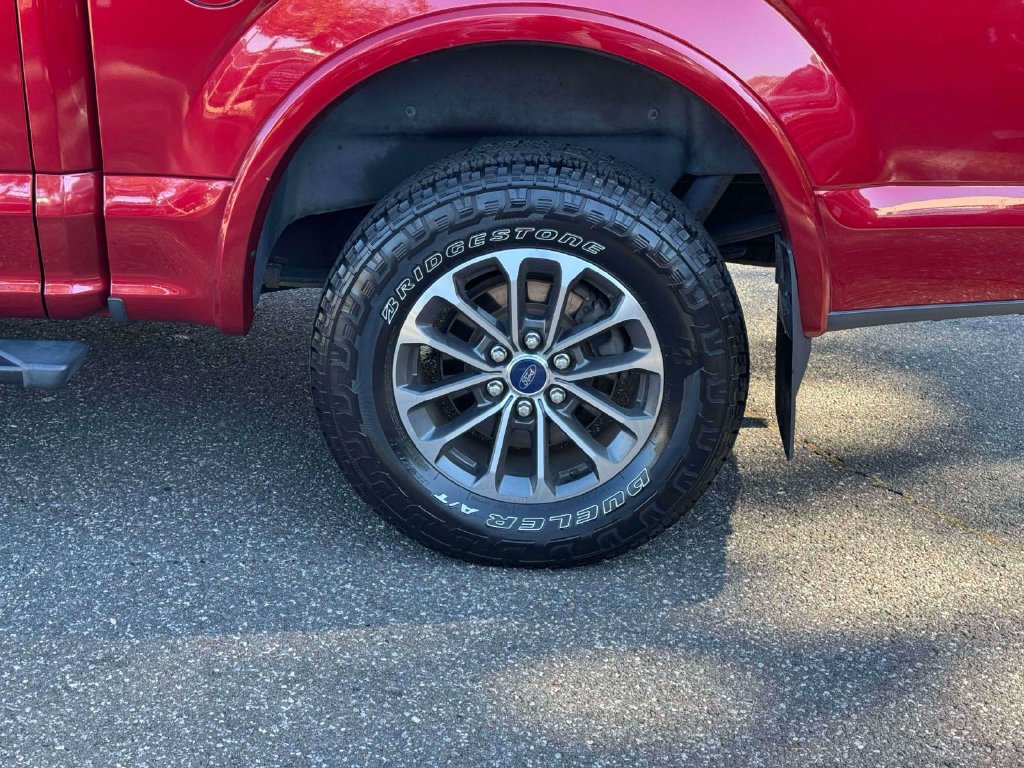 Used 2018 Ford F150 XLT w/ Equipment Group 302A Luxury AWD/4WD image 11