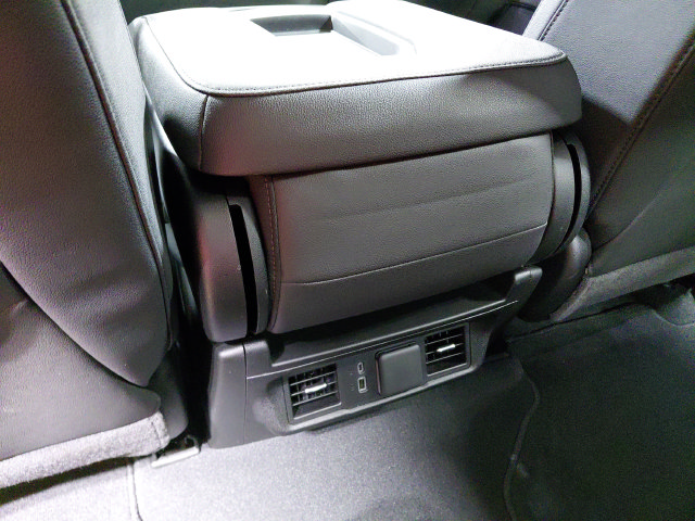 Used 2026 GMC Sierra 1500 SLT AWD/4WD image 26