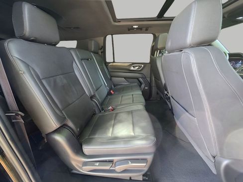 Used 2024 Chevrolet Suburban LT AWD/4WD image 9
