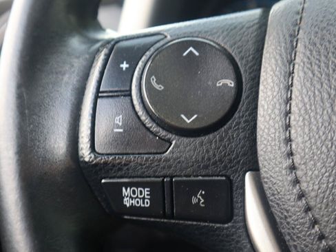 Used 2017 Toyota RAV4 XLE AWD/4WD image 56