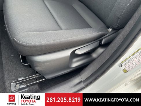 Used 2024 Toyota Corolla LE image 13