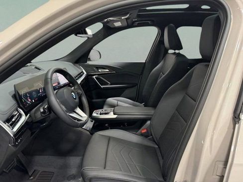 Used 2026 BMW X1 xDrive28i w/ Technology Package AWD/4WD image 8
