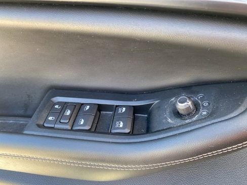 Used 2023 Jeep Grand Cherokee L Laredo AWD/4WD image 30