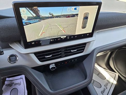 New 2026 Ford Explorer Active RWD image 10