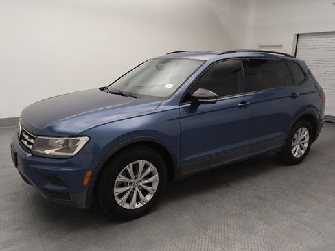 Used 2019 Volkswagen Tiguan S w/ Driver Assistance Package FWD image 2