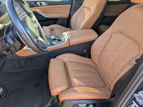 Certified 2023 BMW X5 xDrive45e image 5