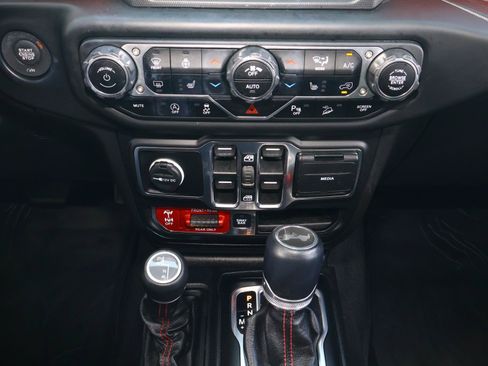 Used 2020 Jeep Wrangler Unlimited Rubicon AWD/4WD image 27